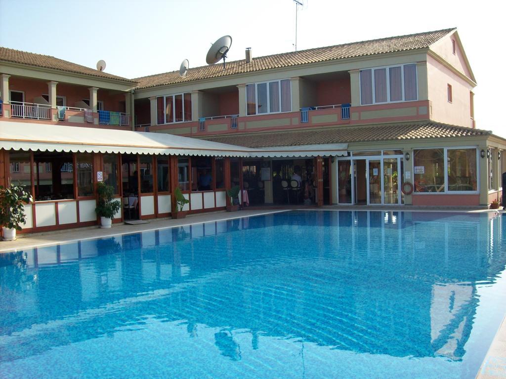 آغيوس ستيفانوس Thomas Bay Hotel المظهر الخارجي الصورة